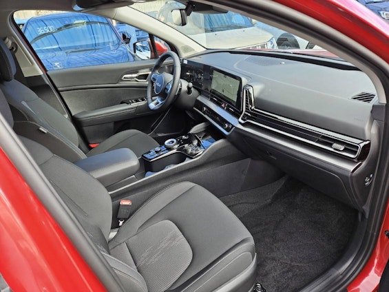 Vehicle image 8 Vehicle image 8