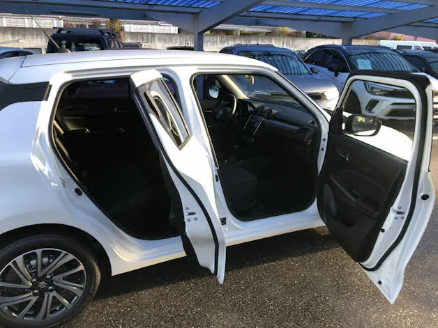 Suzuki Swift 1.2 Compact Top Hybrid
