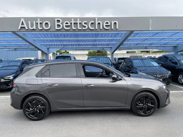 Opel Astra 1.2 T 130 Swiss Plus