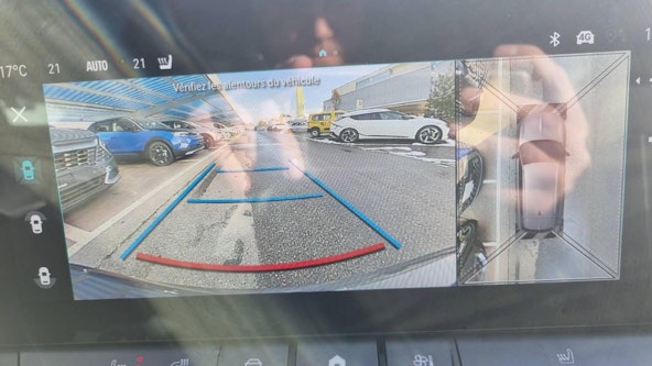 Vehicle image 10 Vehicle image 10