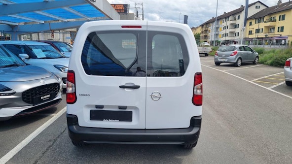 Vehicle image 4 Vehicle image 4