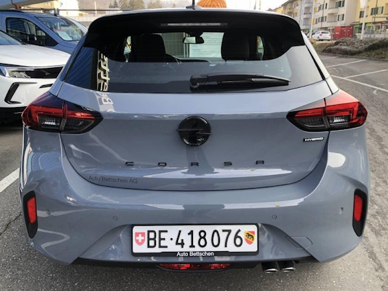 Vehicle image 4 Vehicle image 4