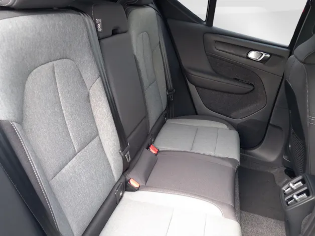 Volvo XC40 2.0 B3 MH XCITE