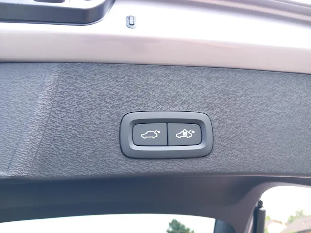 Volvo XC40 2.0 B3 MH XCITE