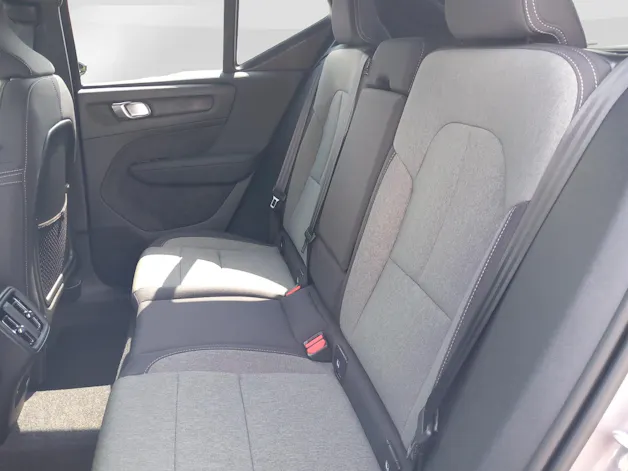 Volvo XC40 2.0 B3 MH XCITE