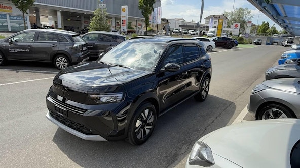 Vehicle image 4 Vehicle image 4