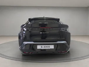 Peugeot E-3008 Launch Edition 4x4