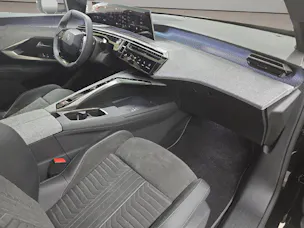 Peugeot E-3008 Launch Edition 4x4