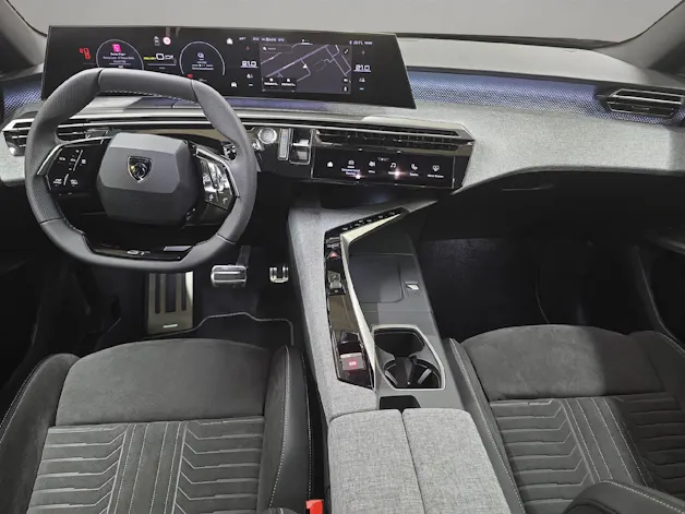 Peugeot E-3008 Launch Edition 4x4