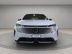 Peugeot E-3008 Launch Edition 4x4