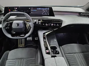 Peugeot E-3008 Launch Edition 4x4