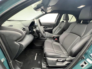 Fahrzeugbild TOYOTA Yaris Cross 1.5 VVT-i HSD Premium AWD-i