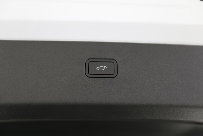 Vehicle image VOLVO EX 30