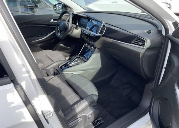 Vehicle image 7 Vehicle image 7