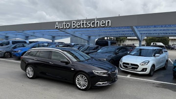 Vehicle image OPEL INSIGNIA 0
