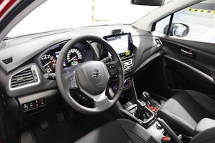 Vehicle image SUZUKI S-Cross 1.4 T Compact Top Hybrid 4x4