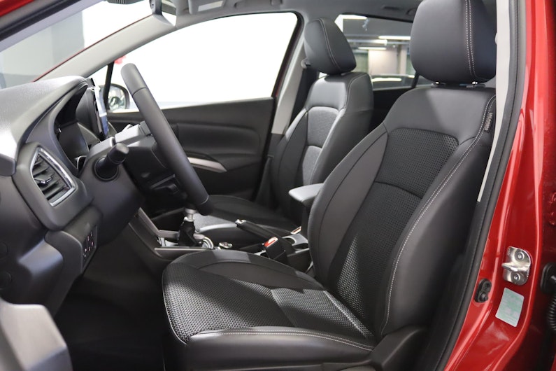 Vehicle image SUZUKI S-CROSS