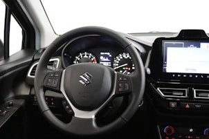 Vehicle image SUZUKI S-Cross 1.4 T Compact Top Hybrid 4x4