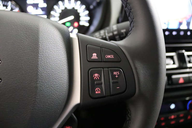 Vehicle image SUZUKI S-CROSS