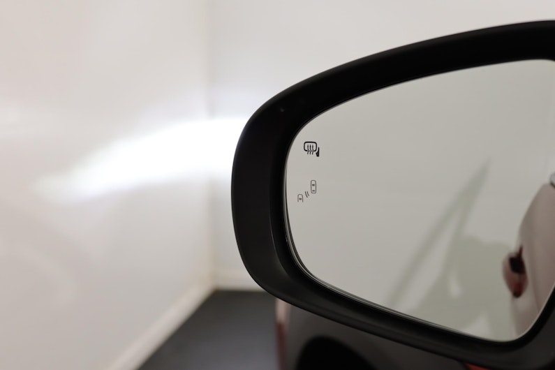 Vehicle image SUZUKI S-CROSS