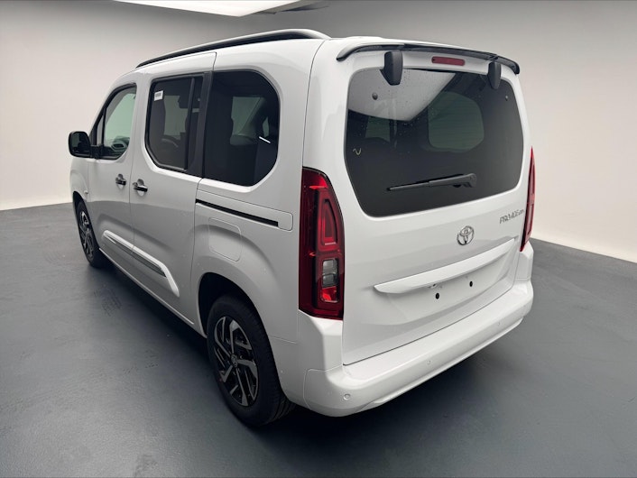 Vehicle image TOYOTA PROACE CITY