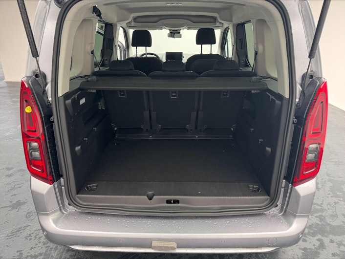 Vehicle image TOYOTA PROACE CITY VERSO