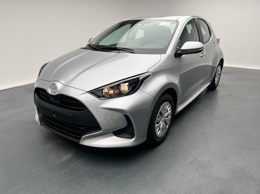 TOYOTA Yaris 1.5 VVT-i HSD Comfort 0 TOYOTA Yaris 1.5 VVT-i HSD Comfort 0