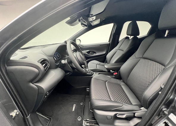 Vehicle image 8 Vehicle image 8