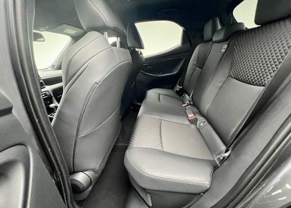 Vehicle image 6 Vehicle image 6