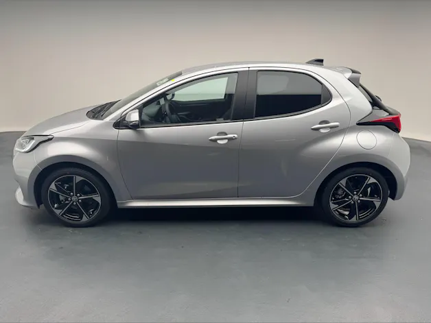 Toyota Yaris 1.5 VVT-i HSD Premium