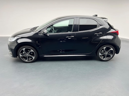 TOYOTA Yaris 1.5 VVT-i HSD Premium 2