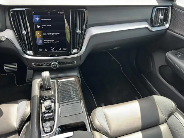 Volvo V60 2.0 T6 TE R-Design eAWD