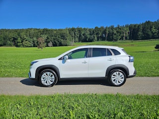 Vehicle image SUZUKI S-CROSS 0