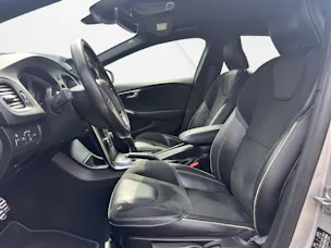 Volvo V40 2.0 D3 R-Design S/S