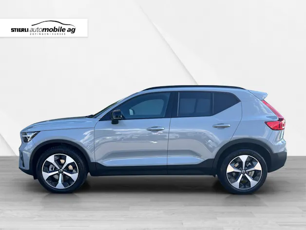 Volvo XC40 2.0 B3 MH Plus Dark