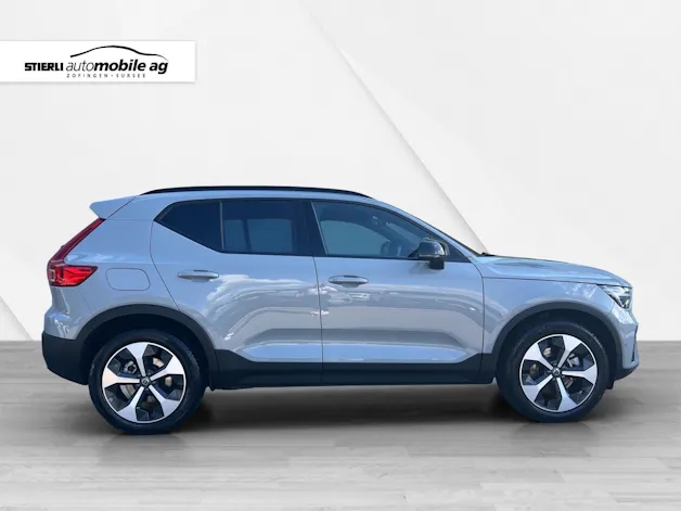 Volvo XC40 2.0 B3 MH Plus Dark