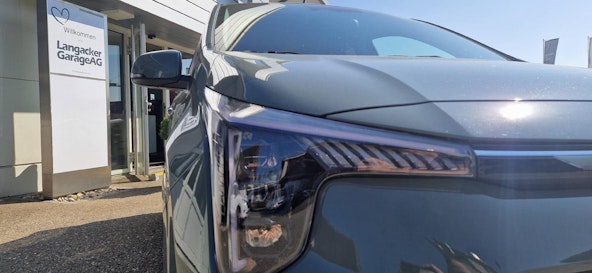 Vehicle image 15 Vehicle image 15