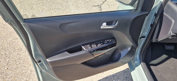 Vehicle image 2 Vehicle image 2