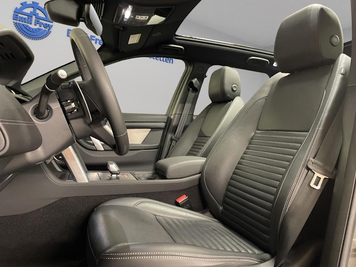 Vehicle image LAND ROVER DISCOVERY SPORT