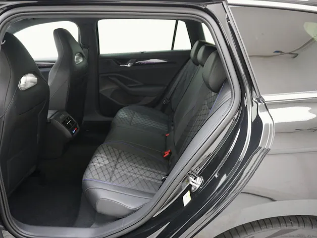 VW Passat Variant 1.5 TSI Plug-in-Hybrid R-Line