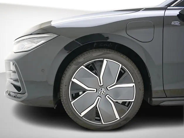 VW Passat Variant 1.5 TSI Plug-in-Hybrid R-Line