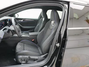 VW Passat Variant 1.5 TSI Plug-in-Hybrid R-Line
