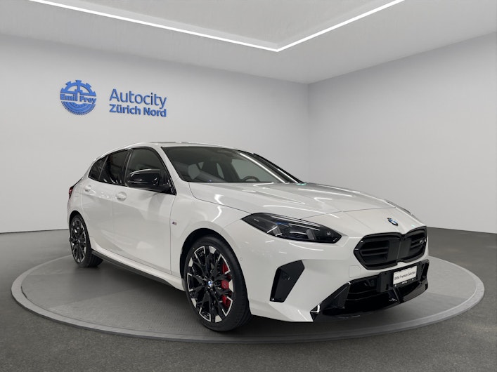 Vehicle image BMW 1 SERIES