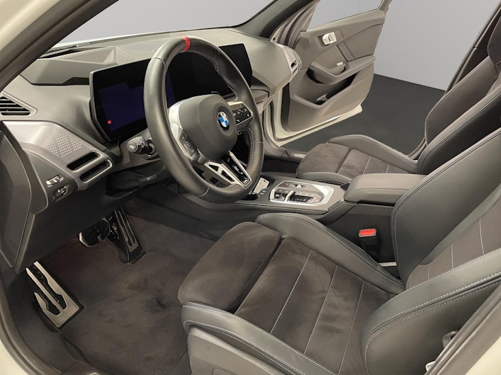 Vehicle image BMW 1 SERIES