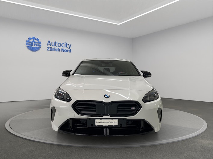 Vehicle image BMW 1 SERIES