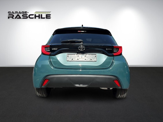 Vehicle image 4