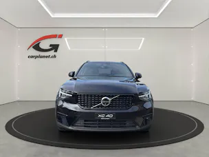 Volvo XC40 2.0 B3 MH Plus Dark