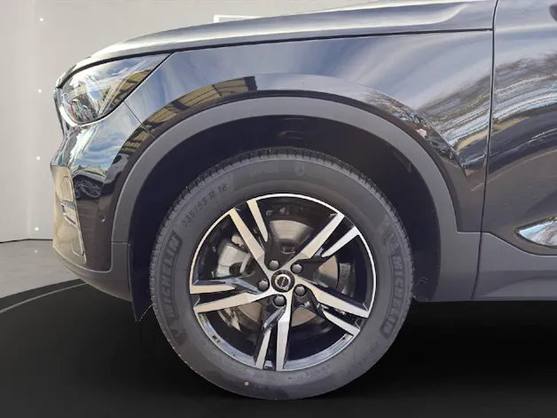 Volvo XC40 2.0 B3 MH Plus Dark