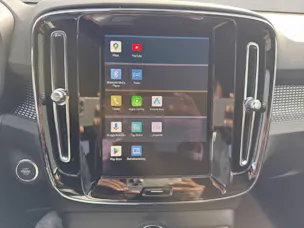 Volvo XC40 2.0 B3 MH Plus Dark