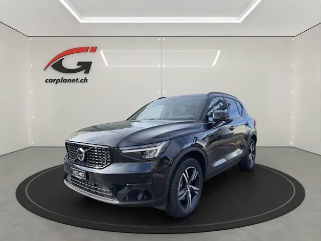 Volvo XC40 2.0 B3 MH Plus Dark